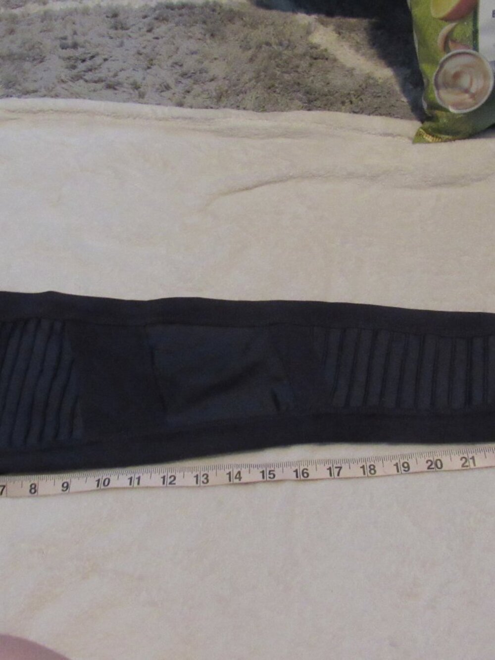 ALO Yoga Navy Leggings with Pleated Side Detail - Picture 10 of 16
